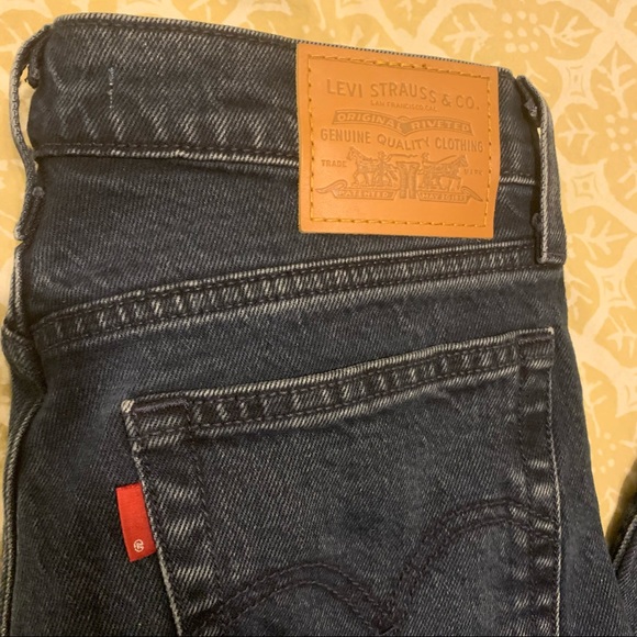 Levi Wedgie Jeans - Picture 8 of 8